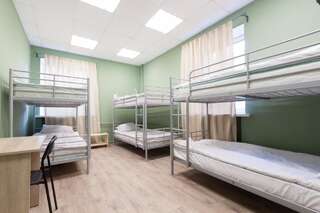 Хостелы Story Hostel Екатеринбург Кровать в общем 6-местном номере для женщин-1