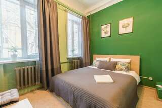 Хостелы Story Hostel Екатеринбург Двухместный номер с 1 кроватью и общей ванной комнатой-4