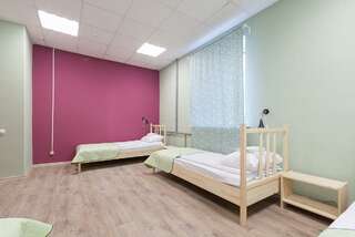 Хостелы Story Hostel Екатеринбург Кровать в 4-местном общем женском номере-5