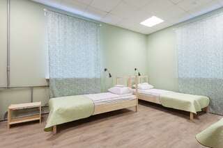 Хостелы Story Hostel Екатеринбург Кровать в 4-местном общем женском номере-2