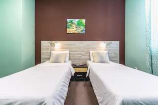 Хостелы Story Hostel Екатеринбург Номер с 1 двуспальной или 2 раздельными кроватями-5