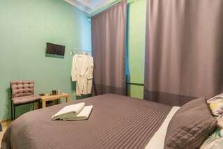 Хостелы Story Hostel Екатеринбург Двухместный номер с кроватью QueenSize-7