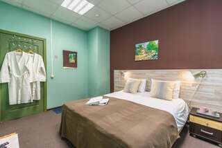 Хостелы Story Hostel Екатеринбург Номер с 1 двуспальной или 2 раздельными кроватями-4